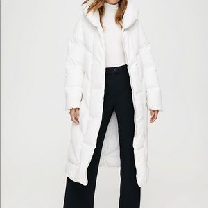 Aritzia Duvet Coat New
